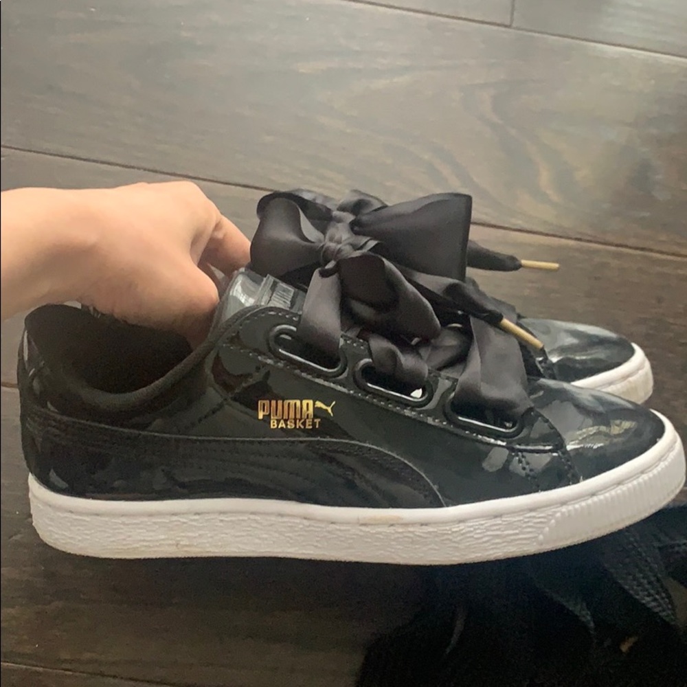 Puma wide ribbon sneaker